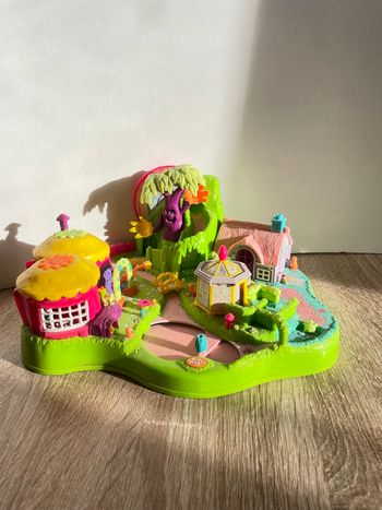 Polly Pocket magical movin fairyland