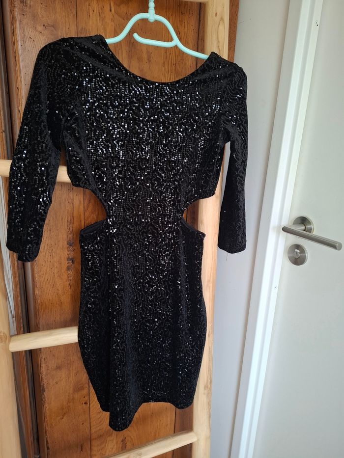 Robe noire manches longues pailletée - photo numéro 2