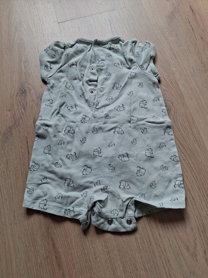 Combi short 3 mois - photo numéro 3