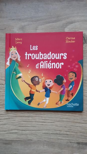 Livre Les troubadours d'Alienor
