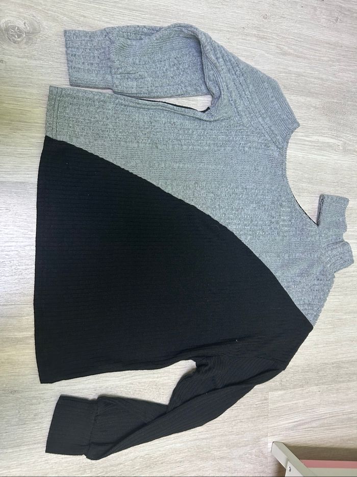 Pull épaule nu