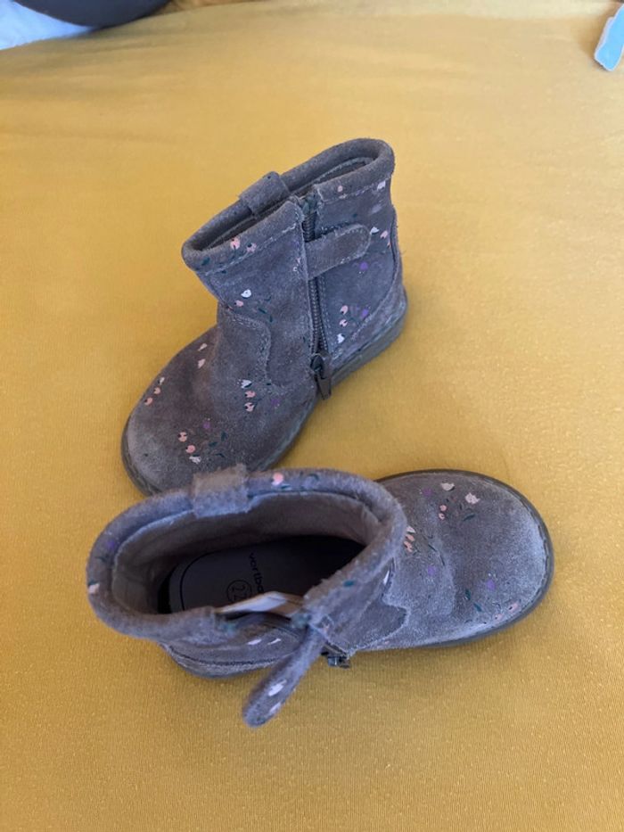 Bottes taille 22 - photo numéro 2