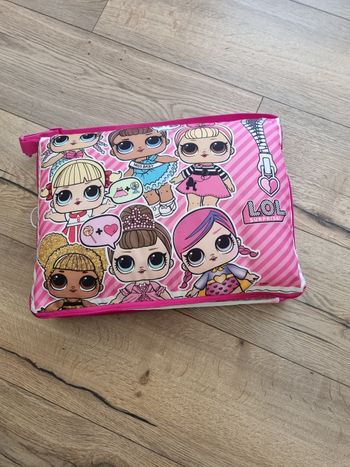 Coussin livre LOL neuf