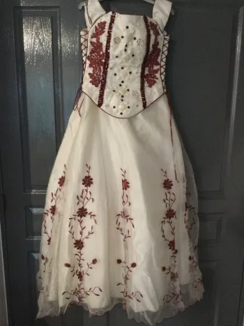 Robe beige et bordeaux T40