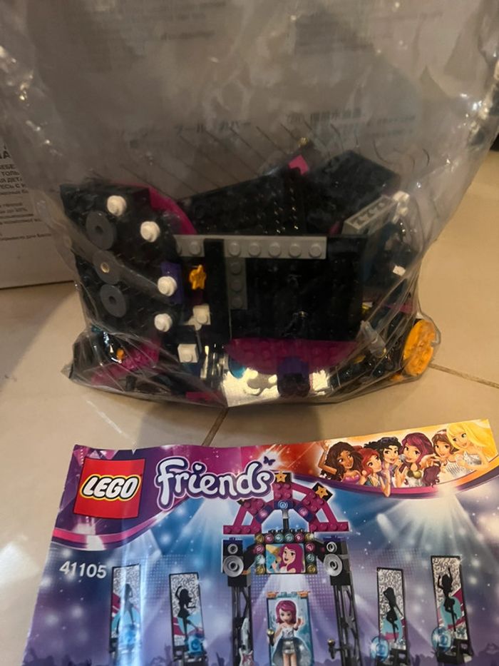 Lego friends la scène