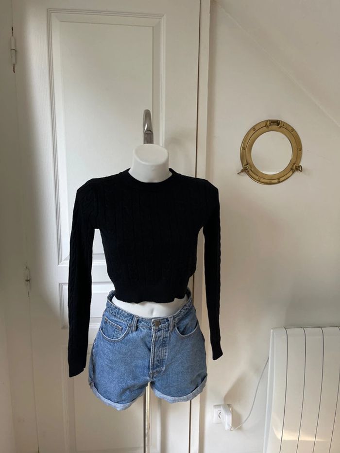 Pull noir - photo numéro 2