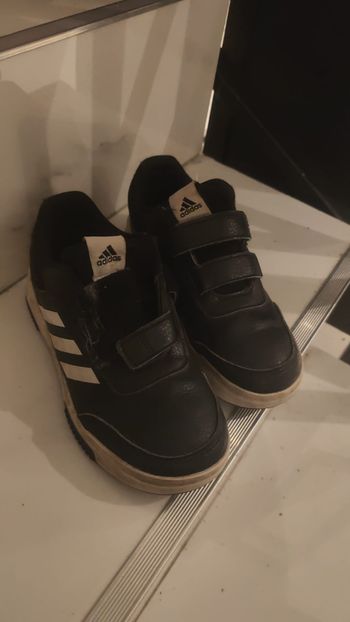 Basket Adidas Garçon Taille 33