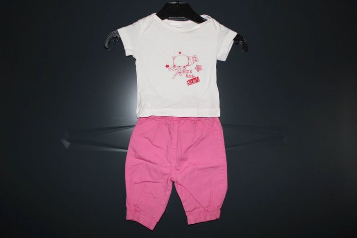 Ensemble léger t-shirt manches courtes + pantalon taille 1 mois 50-54 cm