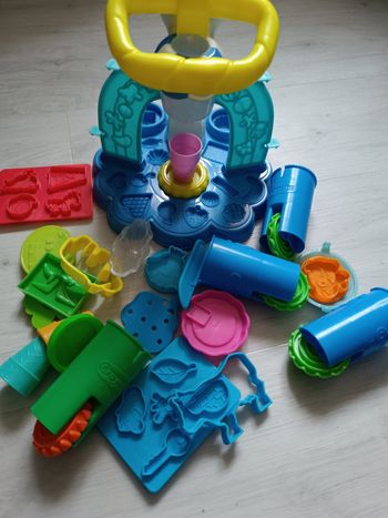 Lot accessoires pâte à modeler 