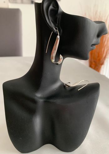 Boucles d’oreilles originales pendantes argentées