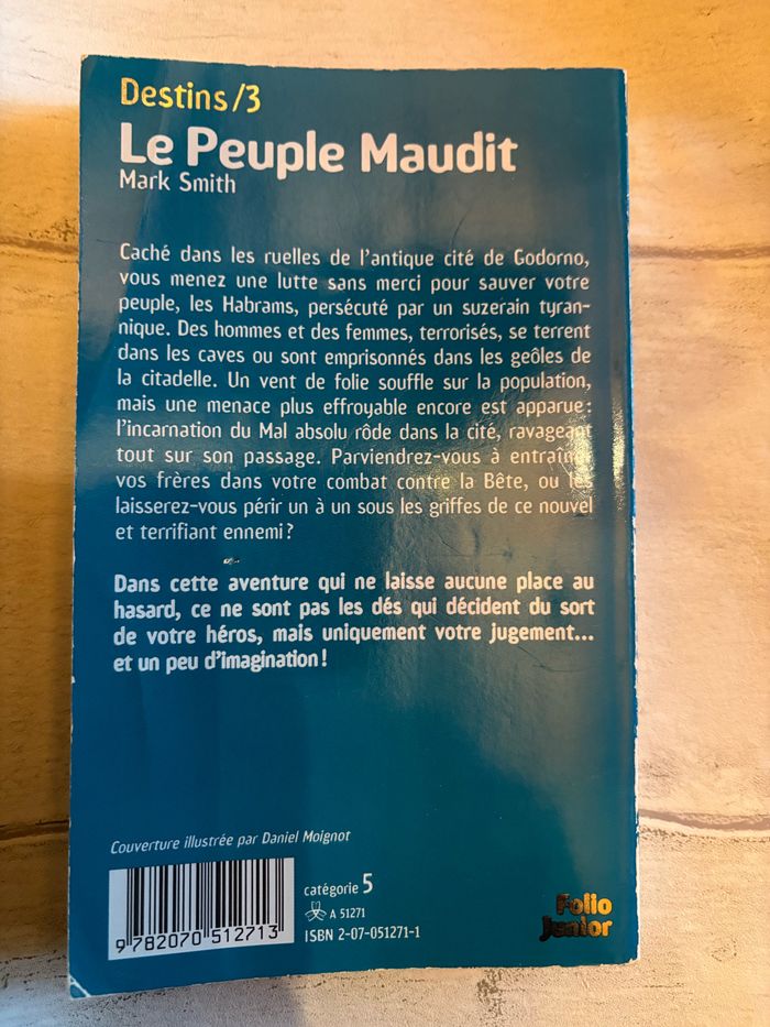 Un livre dont vous êtes le héros le peuple maudit  mark smith - photo numéro 2