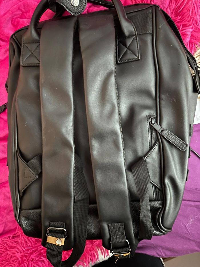 Sac cabaïa en similicuir en très bon état - photo numéro 2