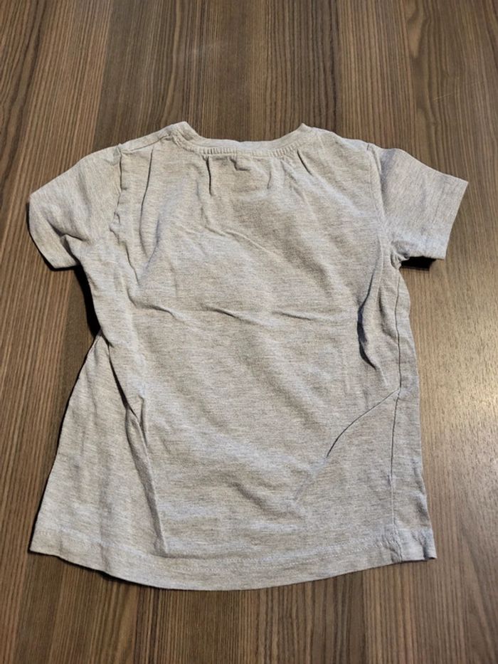T-shirt taille 4 ans - photo numéro 2