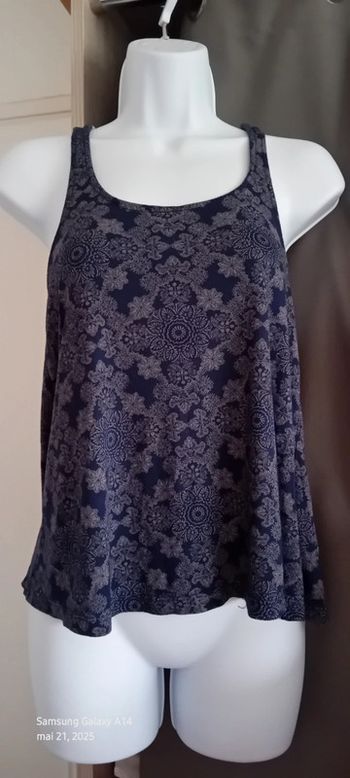 Top court fines bretelles avec broderies dos ouvert imprimé floral indien marine femme S jennyfer