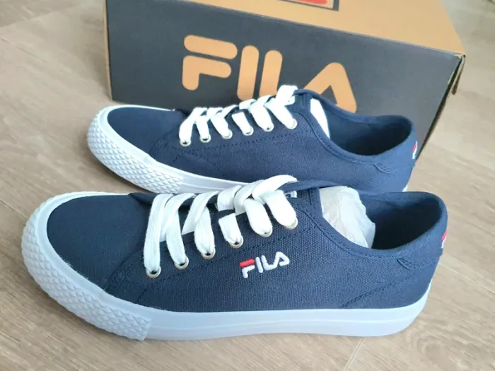 Baskets taille 39 Fila neuves - photo numéro 2