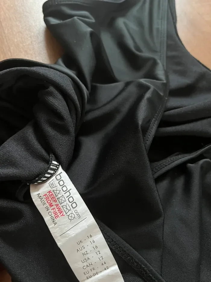 Maillot de bain une pièce noir Boohoo - photo numéro 3