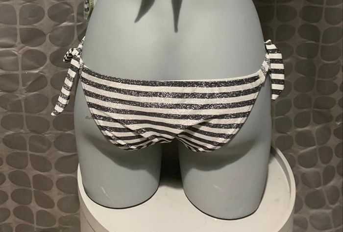 Bas de maillot S Benetton - photo numéro 2