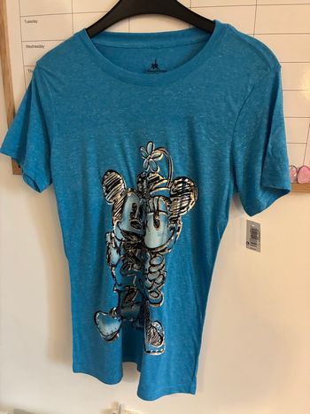 T-shirt Disneyland Paris taille XL neuf