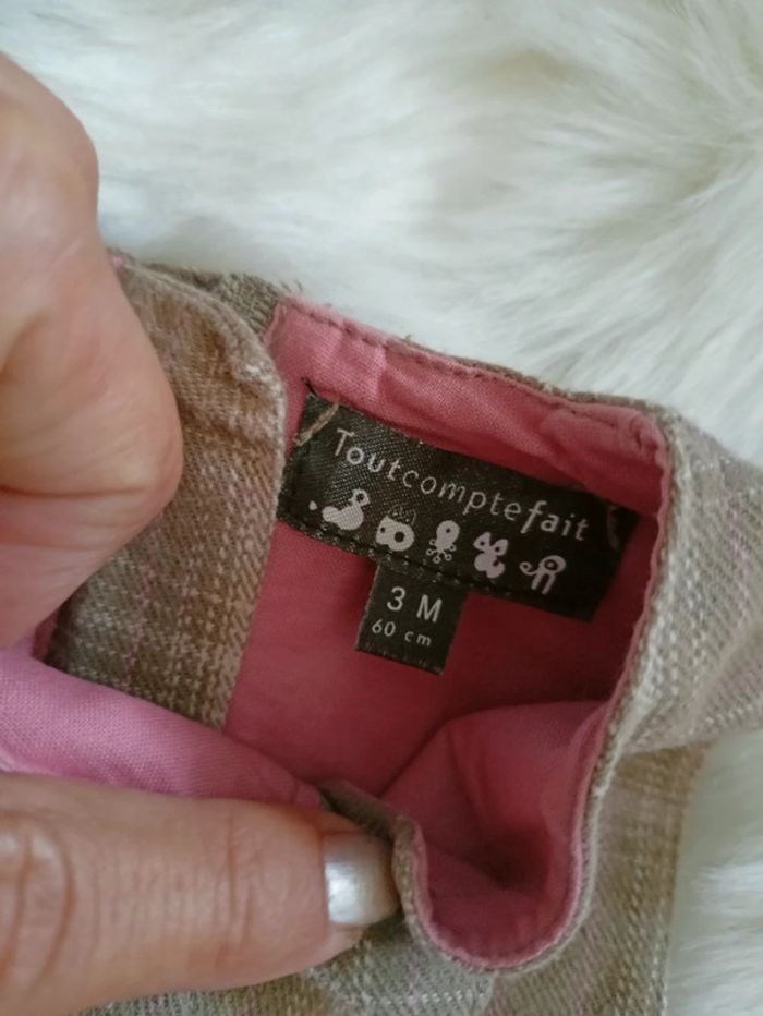 Jolie robe à carreaux 3 mois - photo numéro 2