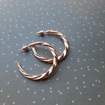 Boucles d oreilles créoles torsadées Neuves