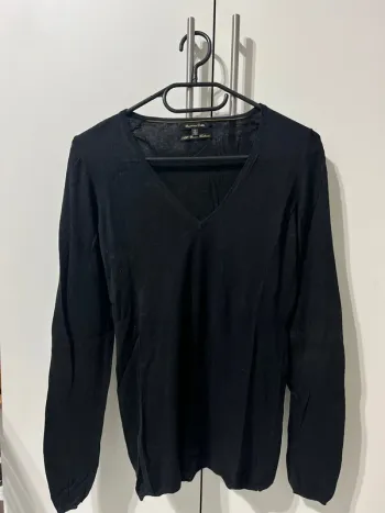 Pull col V Massimo Dutti noir avec coudières