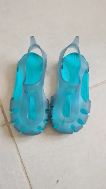 Chaussures d'eau