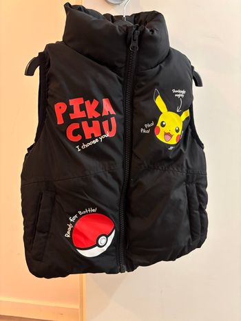 Doudoune sans manches Pokémon 