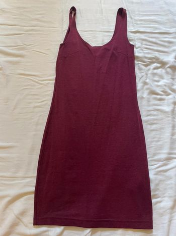 Robe moulante bordeaux H&M