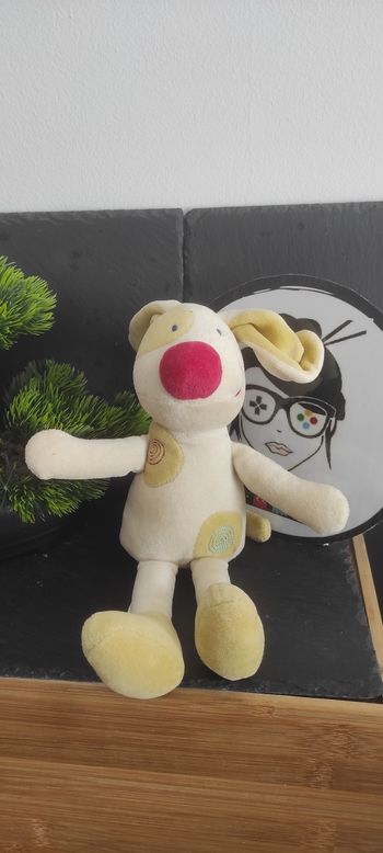 Peluche chien Sucre d'orge cocard vert blanc rouge spirales