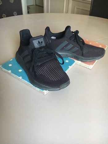 Baskets Adidas 37 1/3