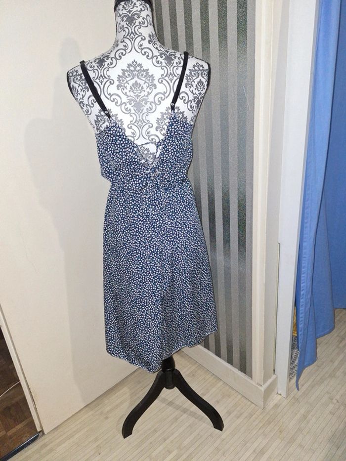 Robe a petite fleur 🌸  taille unique - photo numéro 4