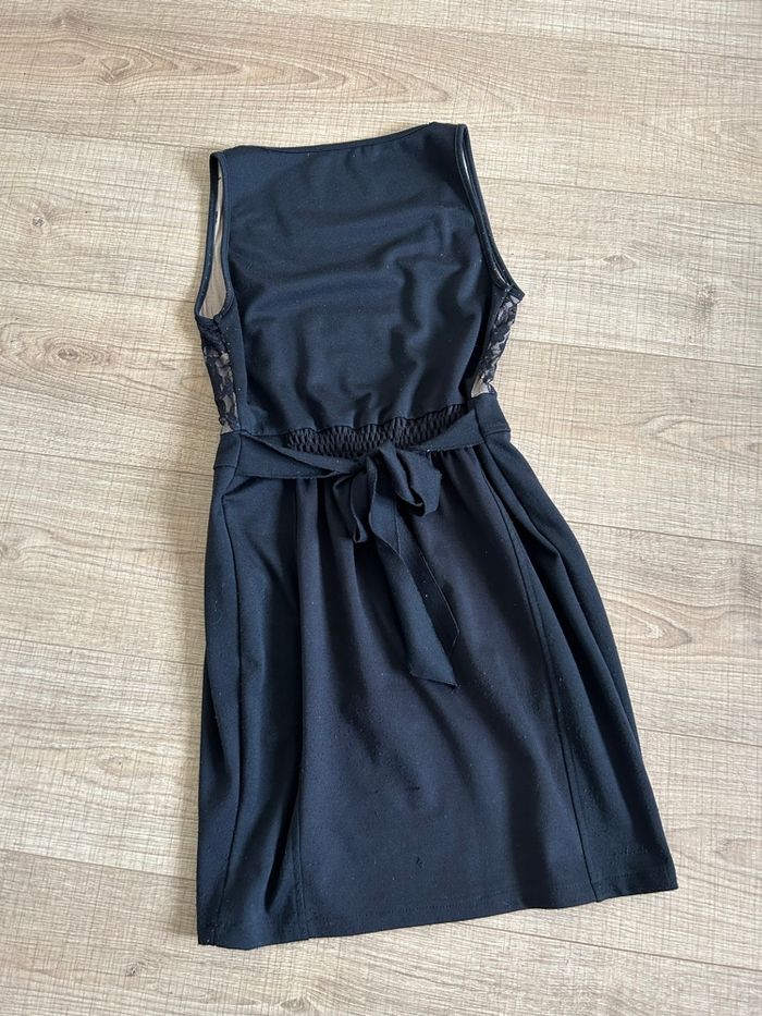 Robe noire et beige sans manches Rinascimento taille M état satisfaisant (taille petit) - photo numéro 8