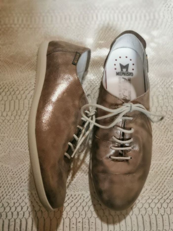 Chaussures à lacets marron irisé Mephisto