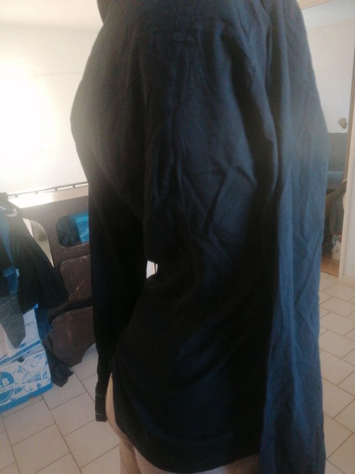 Chemise taille 2 - photo numéro 2