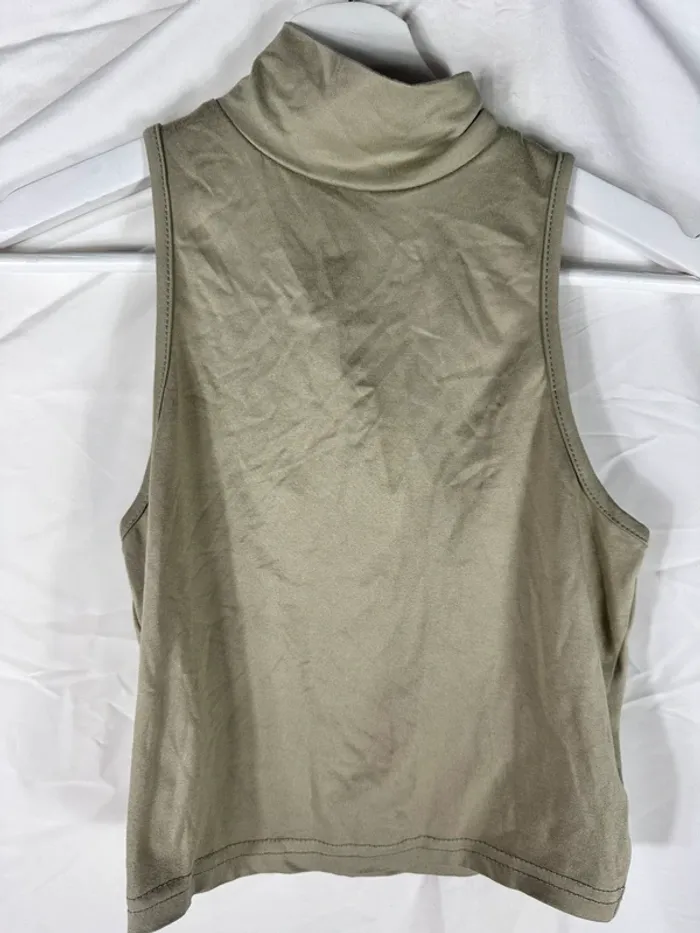 Lot petit top vert et veste YesStyle - photo numéro 4