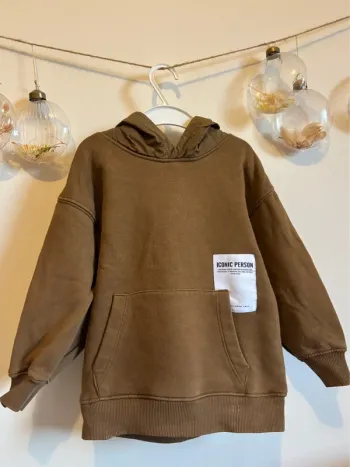 🤎 Sweat à capuche ZARA marron – Taille 6/7 ans 🤎