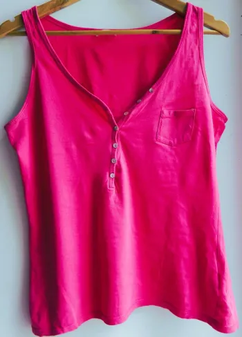 Débardeur T 3 "Camaieu"