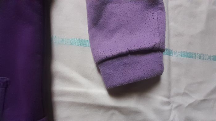 Veste jogging mauve et lilas motif petite fille et ecriture - photo numéro 6