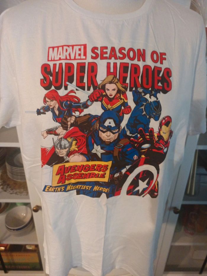 T shirt homme Avengers taille XXL mais taille petit - photo numéro 3