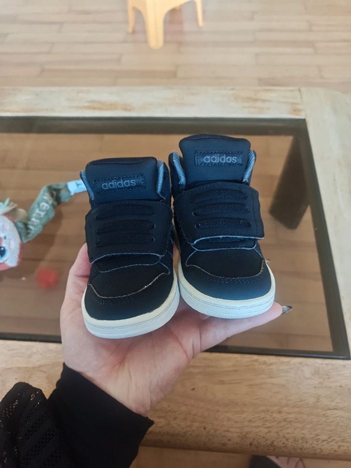 Baskets Adidas mixte p.21 - photo numéro 10