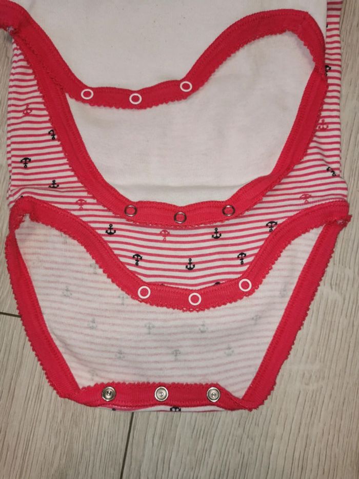 Lot 2 bodies Absorba 9 mois - photo numéro 4