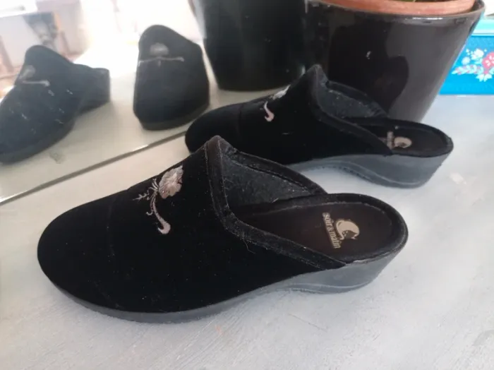 Chaussons noirs, "Soir et Matin" 38 - photo numéro 6