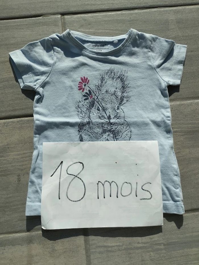 Lot n° 440 T-shirt manches courtes Name it 18 mois