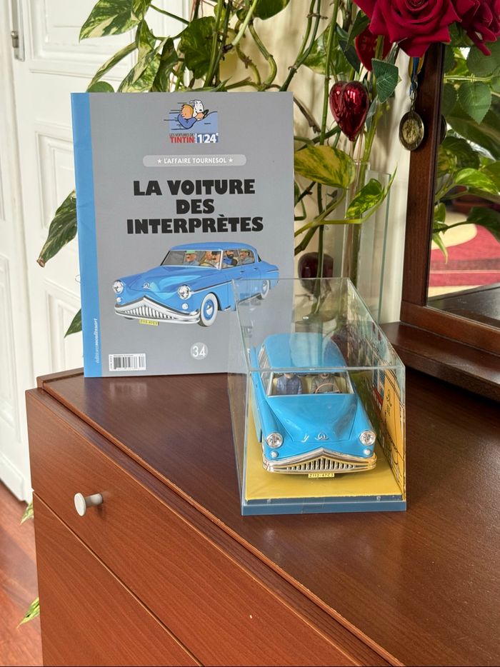 Tintin - La Voiture des Interprètes (1:24) - photo numéro 2
