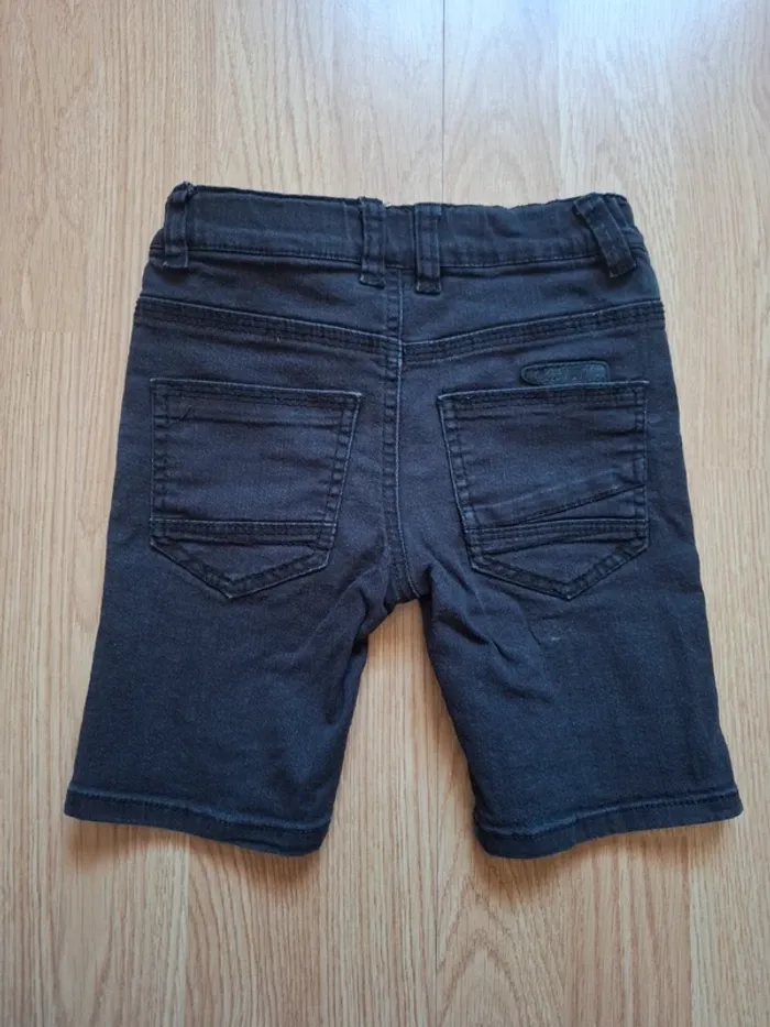 Short Z 5ans - photo numéro 2