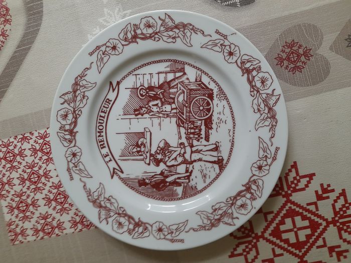 Assiette décorative