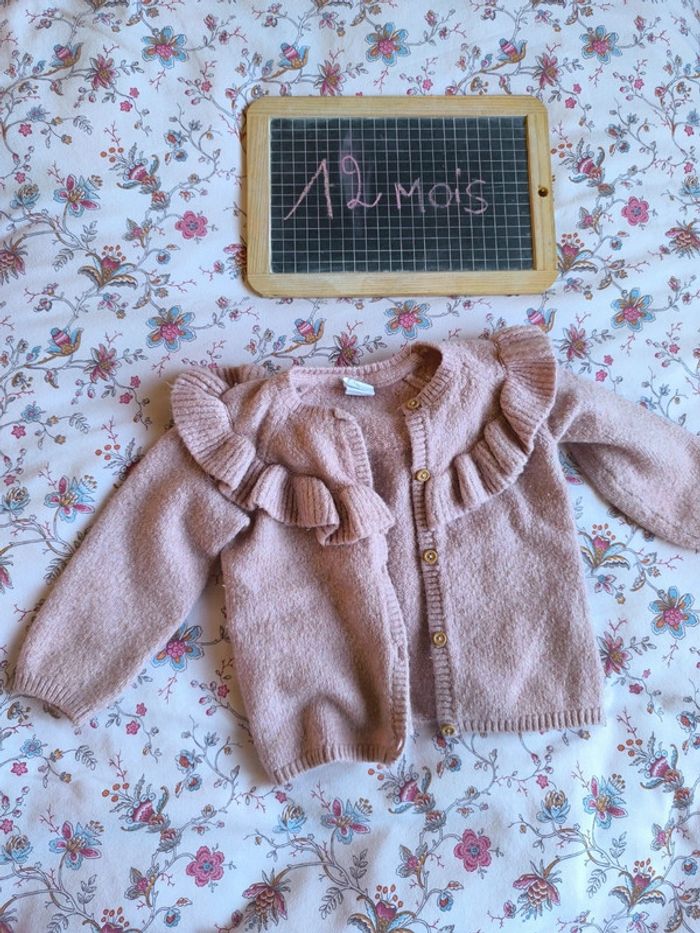 Gilet taille 1 an en très bon état