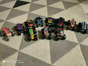 Lot de 10  monster truck hotwheel