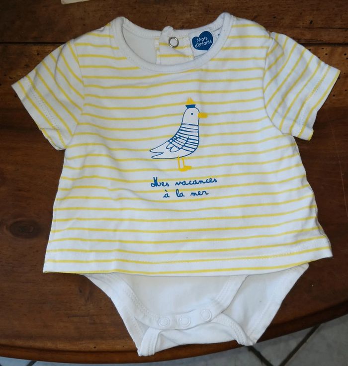 2 robes 👗 body bébé taille 1mois absorba - photo numéro 2