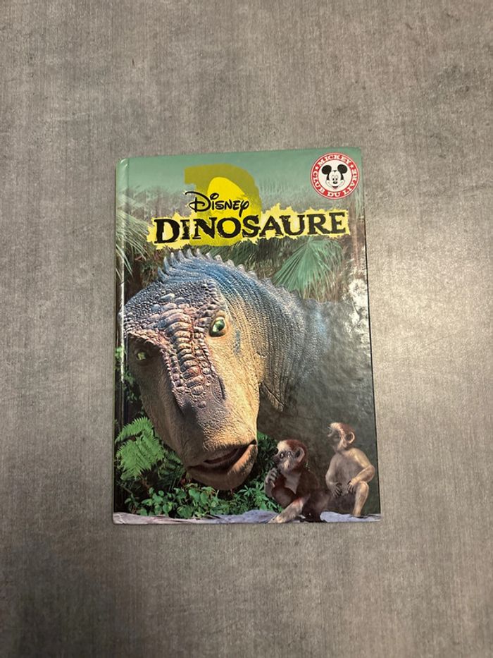 Livre Disney, dinosaures
